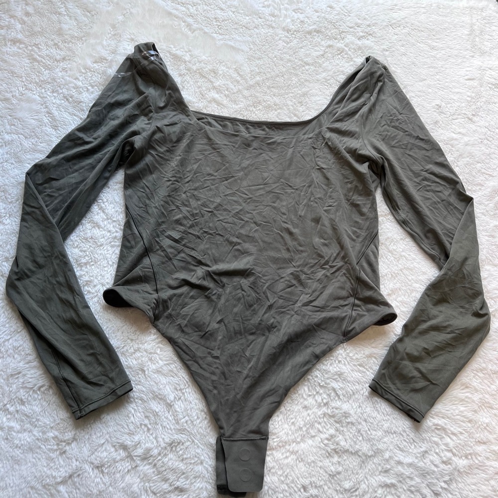 Lululemon Align Long Sleeve Bodysuit Army Green LW3HQFS Nulu Square Neck Large